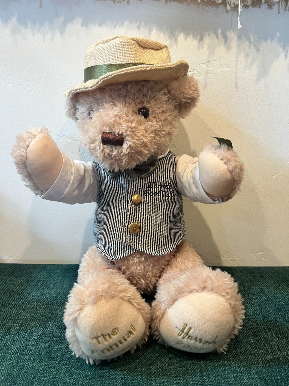 Harrods Annual Bear 2009